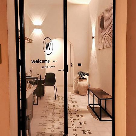 Bed And Breakfast Welcome 노토 외부 사진