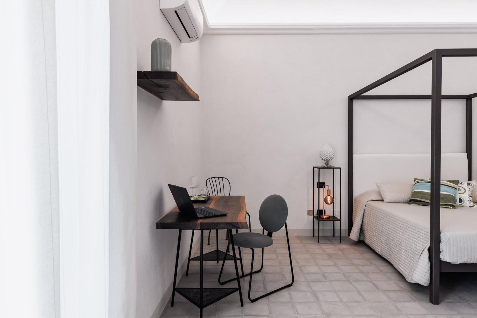 Bed And Breakfast Welcome 노토 외부 사진